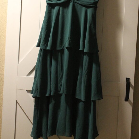 lulu's vneck emerald green tiered dress size L - Picture 3 of 4